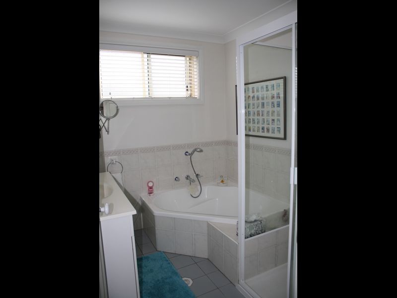 2/68a Brighton Avenue, Toronto NSW 2283