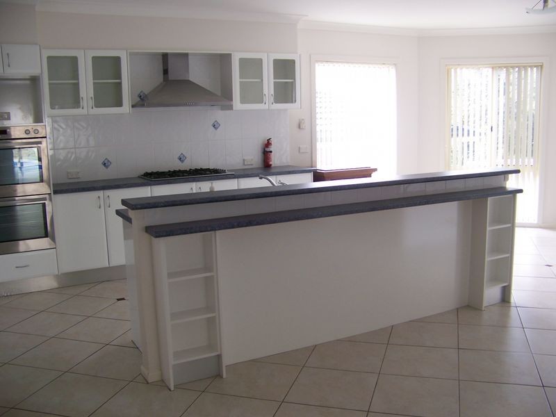 14 Styles Close, Fletcher NSW 2287