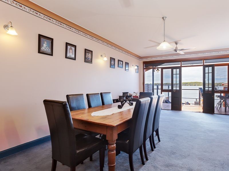 11 Grand Parade, Bonnells Bay NSW 2264