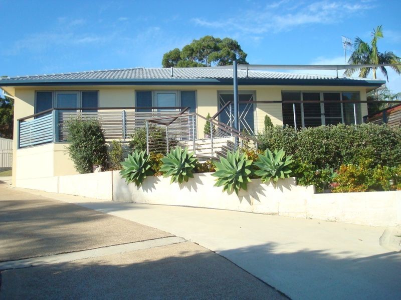 23 Carlisle Row, Fishing Point NSW 2283