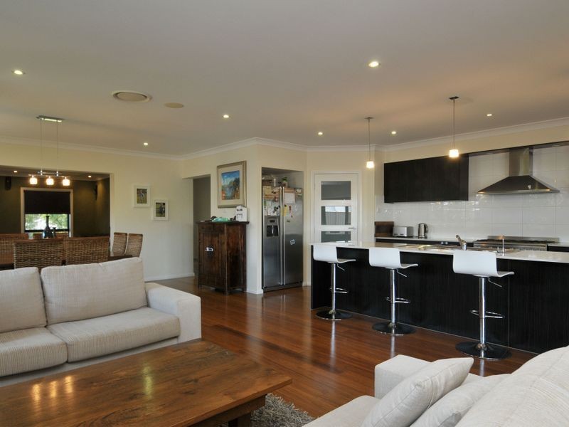 12 Cuffley Street, Buttaba NSW 2283