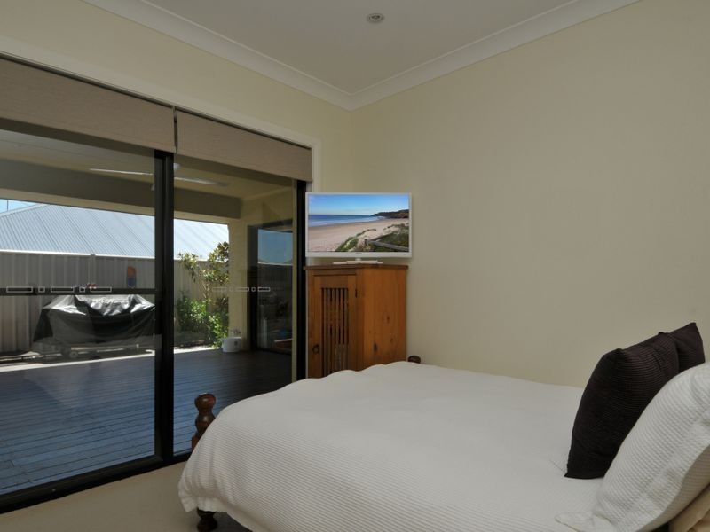 12 Cuffley Street, Buttaba NSW 2283