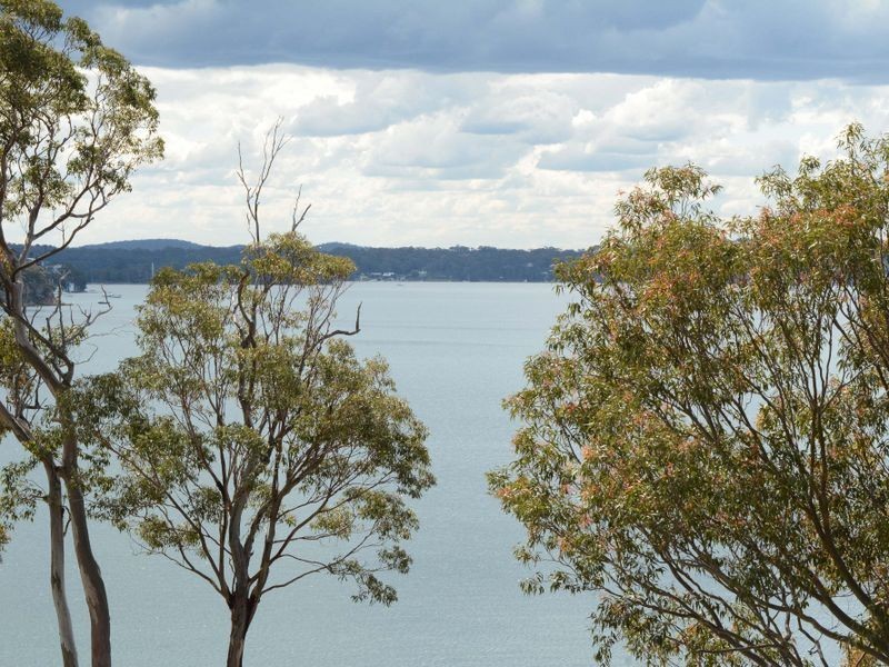 87 Watkins Road, Wangi Wangi NSW 2267