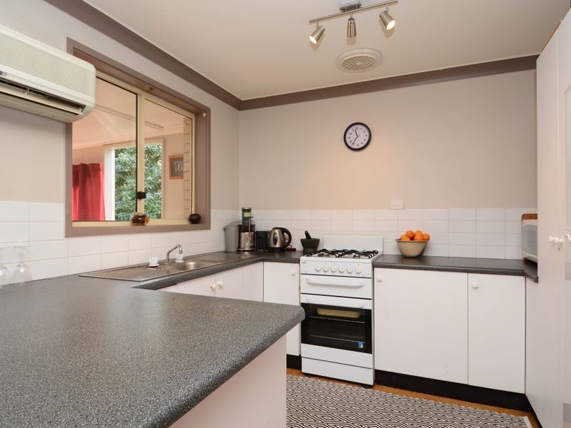 6 Magnolia Court, Toronto NSW 2283