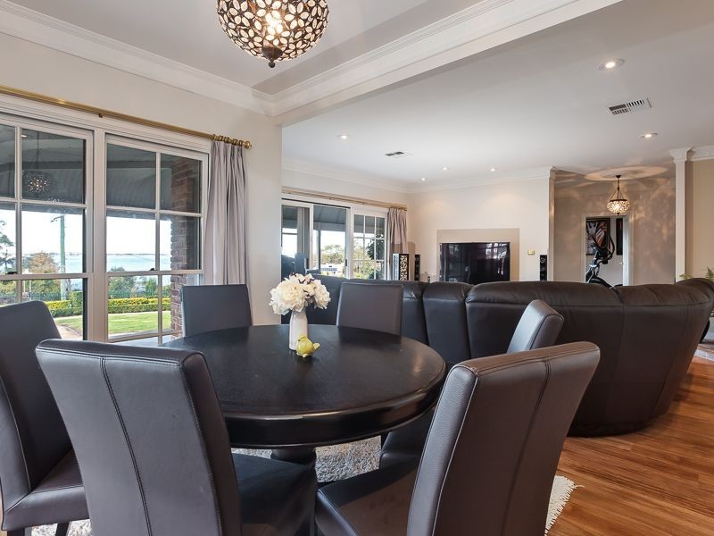 62 Fishing Point Road, Fishing Point NSW 2283