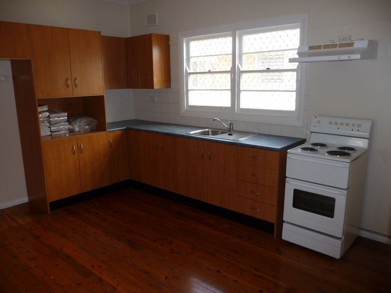 142 The Boulevarde, Toronto NSW 2283