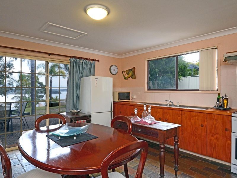 194 Watkins Road, Wangi Wangi NSW 2267