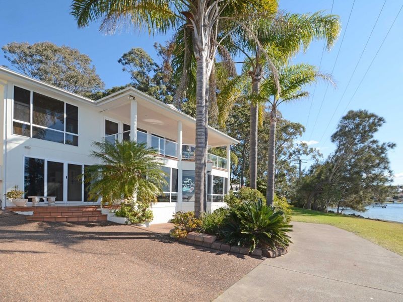 4 Yaringa Lane, Carey Bay NSW 2283