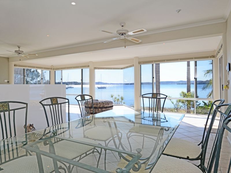 4 Yaringa Lane, Carey Bay NSW 2283