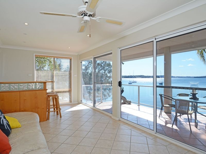 4 Yaringa Lane, Carey Bay NSW 2283