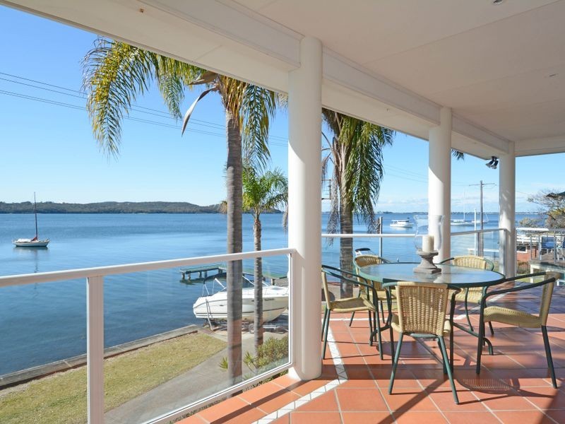 4 Yaringa Lane, Carey Bay NSW 2283
