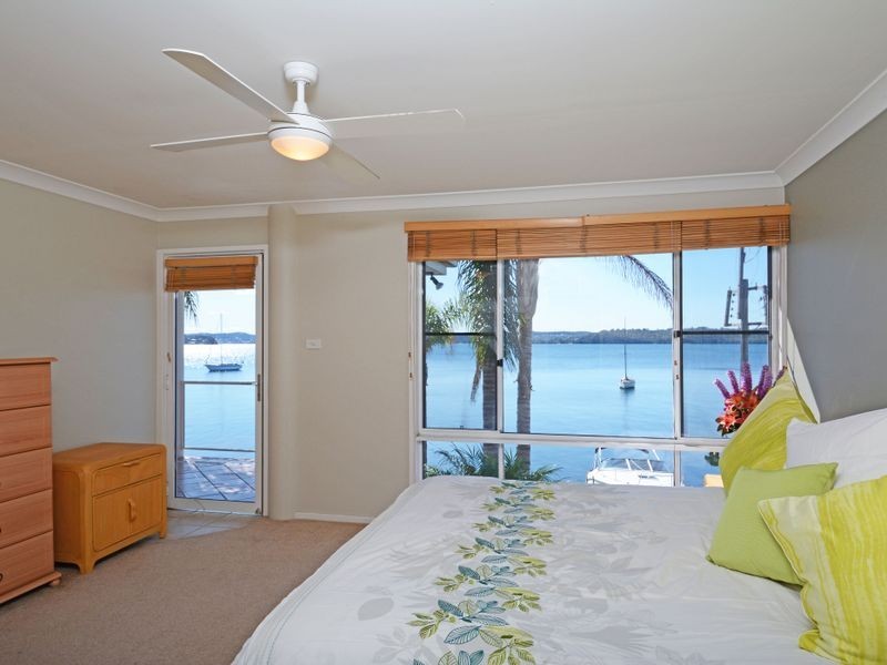 4 Yaringa Lane, Carey Bay NSW 2283