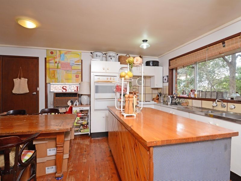 36 Coal Point Road, Coal Point NSW 2283