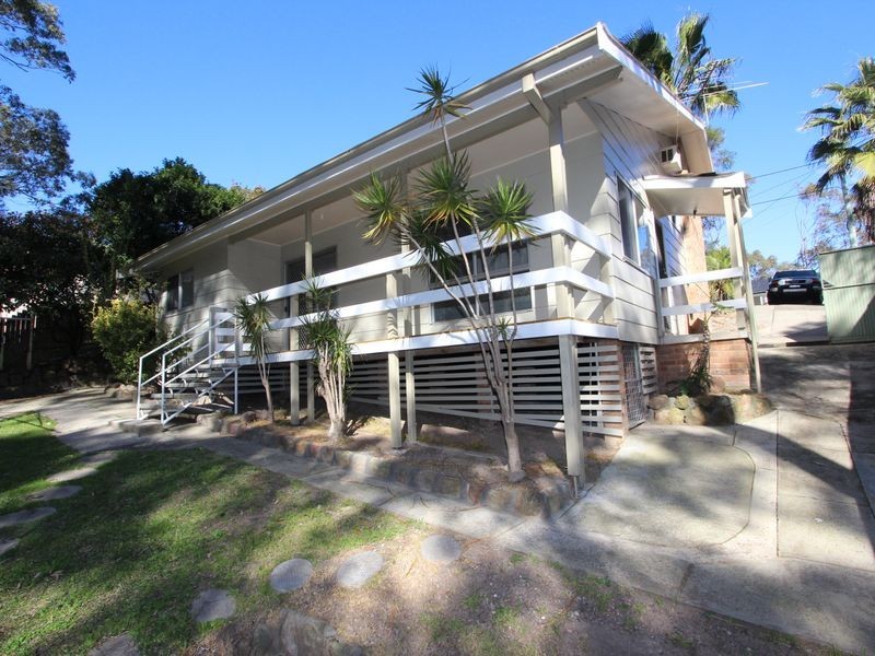 8 Bulkirra Place, Bolton Point NSW 2283