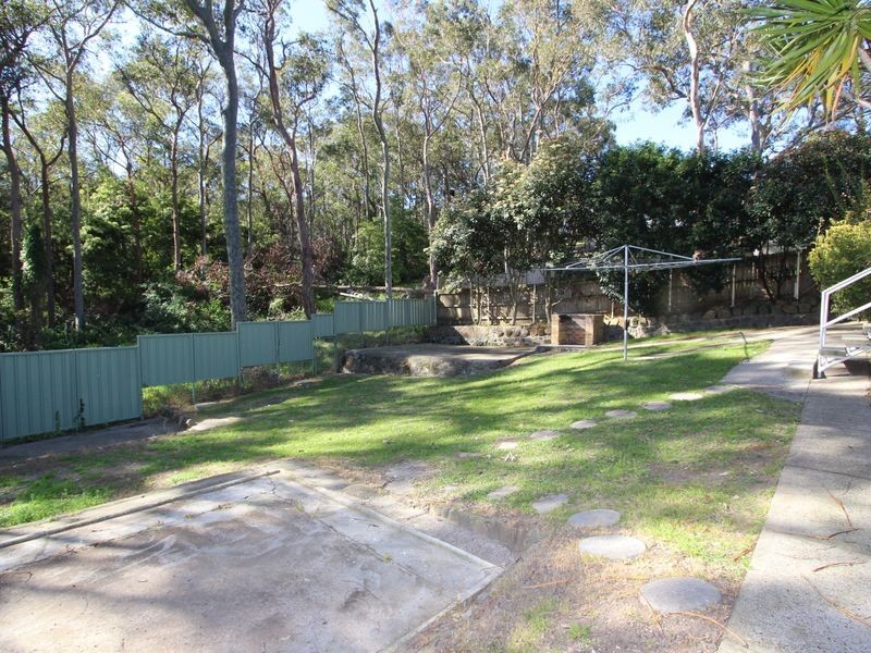 8 Bulkirra Place, Bolton Point NSW 2283