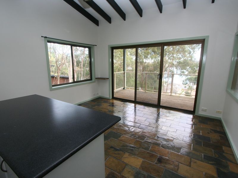 72 Coal Point Road, Coal Point NSW 2283