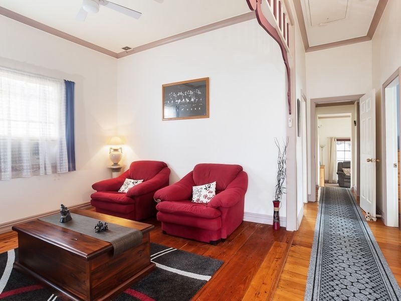 82 Seaham Street, Holmesville NSW 2286