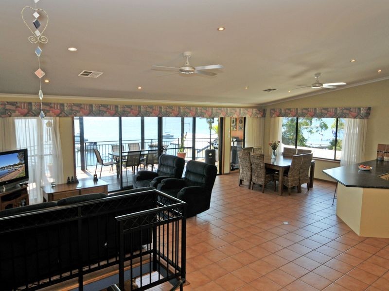 8 Cabarita Lane, Fishing Point NSW 2283