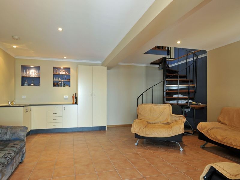 8 Cabarita Lane, Fishing Point NSW 2283