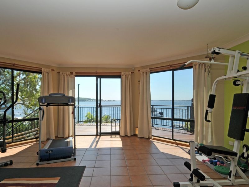 8 Cabarita Lane, Fishing Point NSW 2283