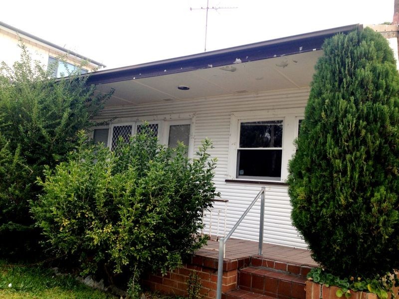 9 James Street, Warners Bay NSW 2282