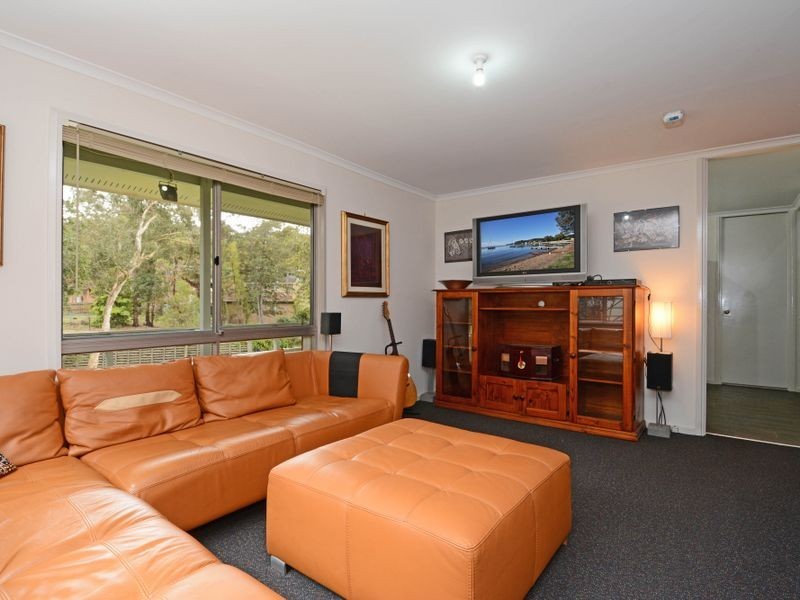 9 Lochend Place, Bolton Point NSW 2283