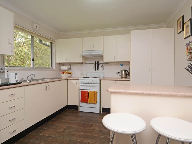 9 Lochend Place, Bolton Point NSW 2283