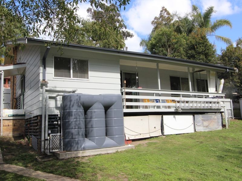 9 Lochend Place, Bolton Point NSW 2283
