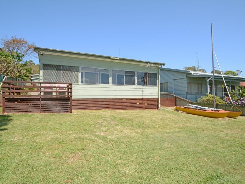 129 Watkins Road, Wangi Wangi NSW 2267