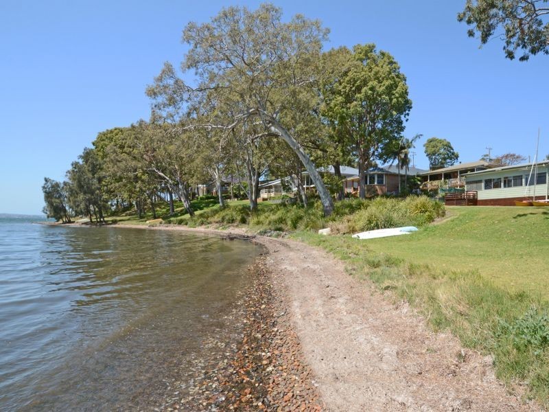 129 Watkins Road, Wangi Wangi NSW 2267
