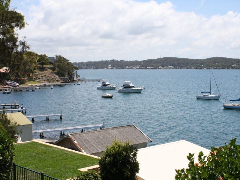 203 Fishing Point Road, Fishing Point NSW 2283