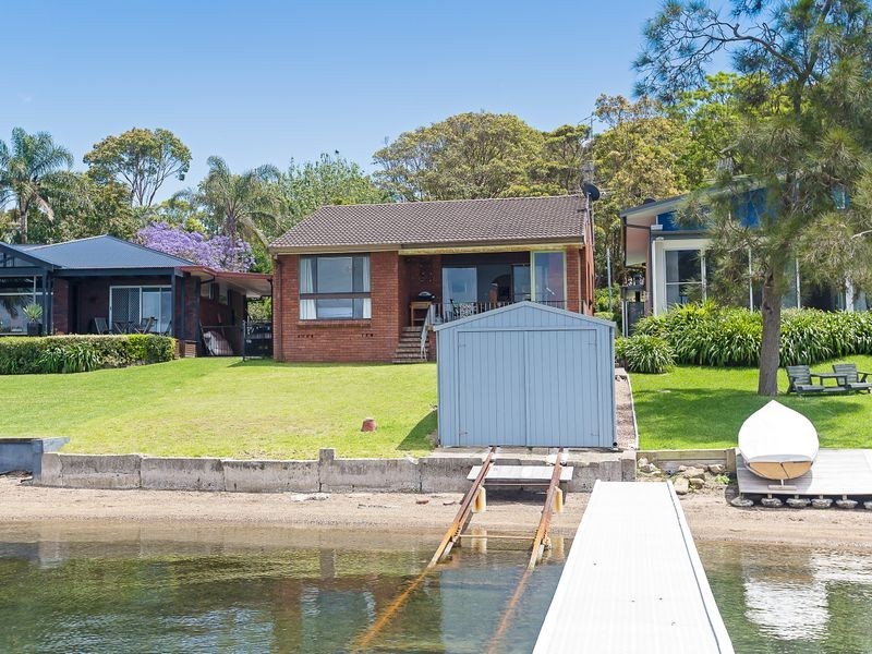 392 Skye Point Road, Coal Point NSW 2283