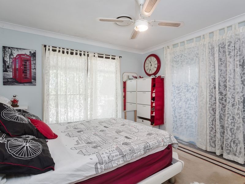 76 Lake View Road, Kilaben Bay NSW 2283