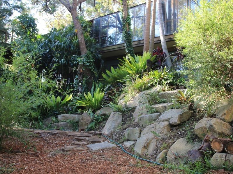 76 Lake View Road, Kilaben Bay NSW 2283