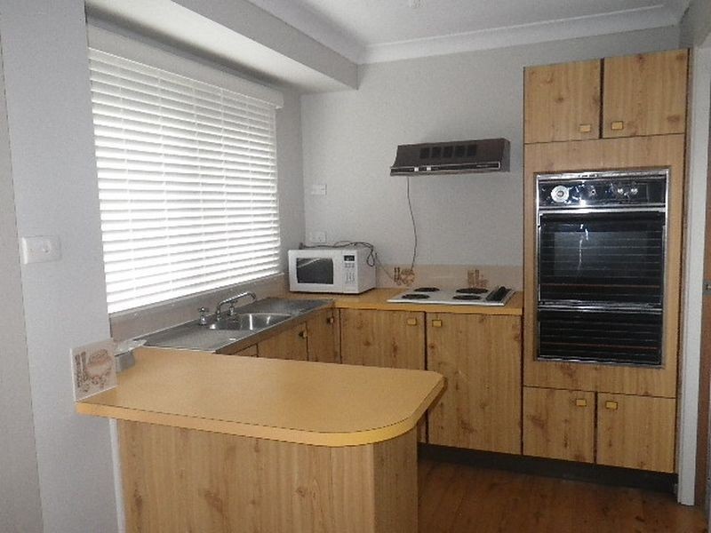 2 Awaba Street, Fassifern NSW 2283