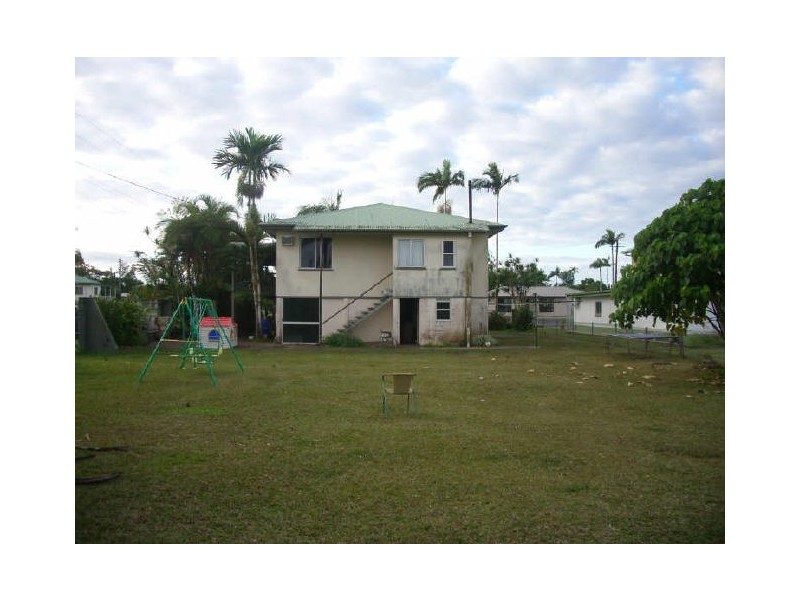 8 Blackwood, Innisfail QLD 4860