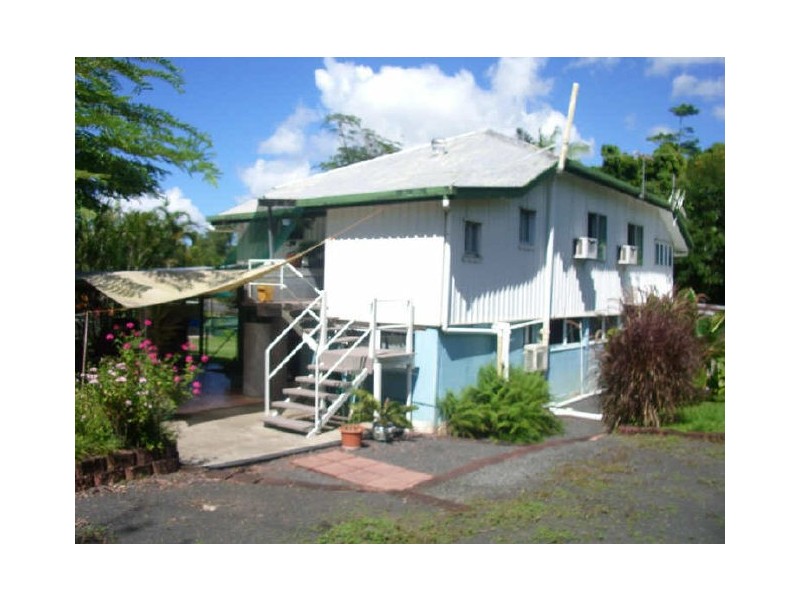 381 Flying Fish Point Rd, Innisfail QLD 4860