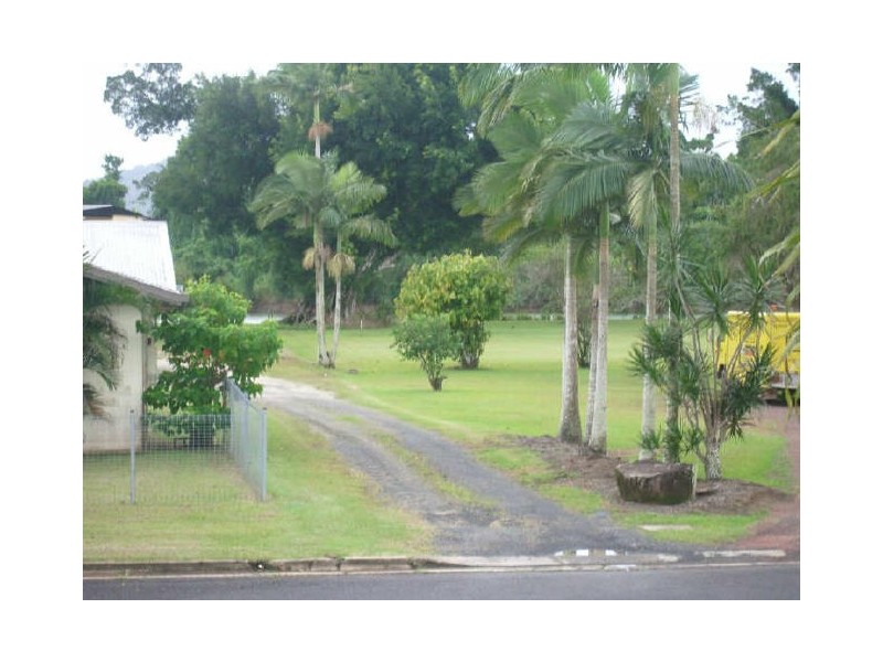 12 Corinda Street, Innisfail QLD 4860