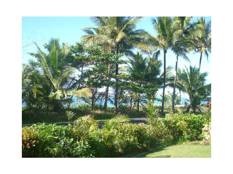 8 Esplanade, Innisfail QLD 4860