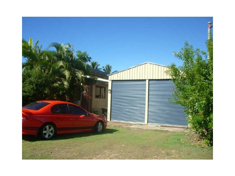 8 Esplanade, Innisfail QLD 4860