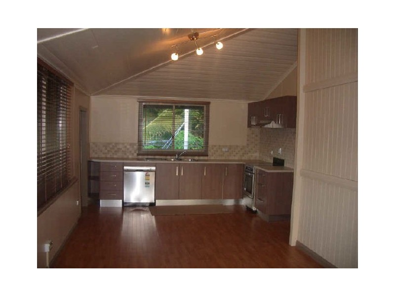 2 Glasgow Street, El Arish QLD 4855