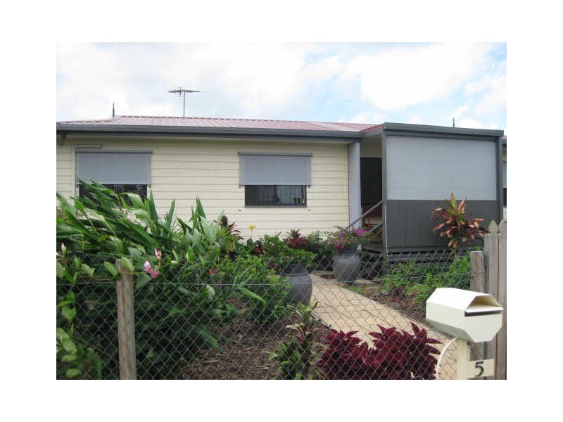 5 Peregrine Street, Innisfail QLD 4860