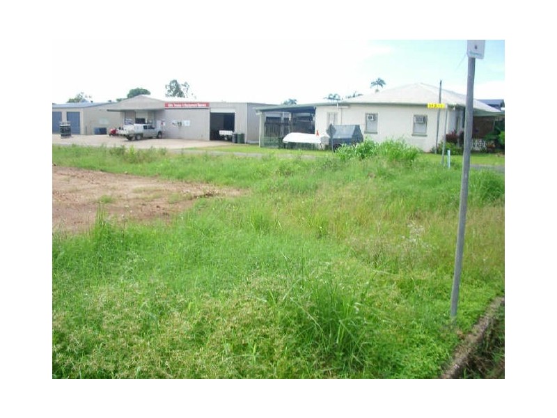 27 Station Street, Innisfail QLD 4860