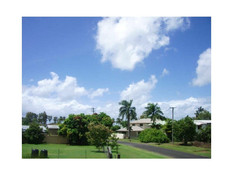 9 Bay Road, Innisfail QLD 4860
