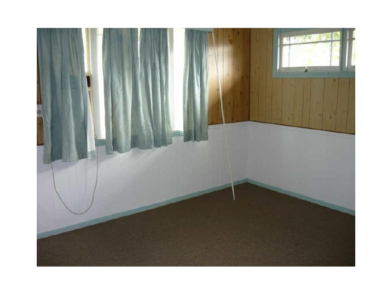 2 Phyllis, Innisfail QLD 4860