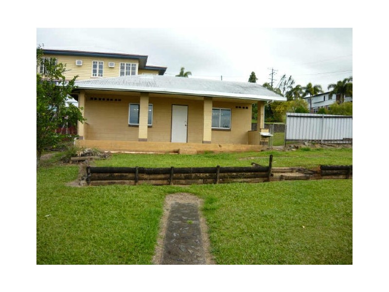 2 Phyllis, Innisfail QLD 4860