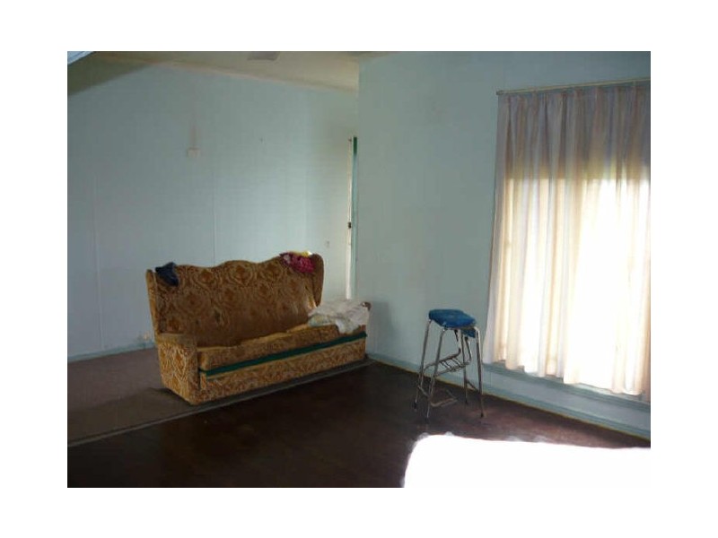 2 Phyllis, Innisfail QLD 4860