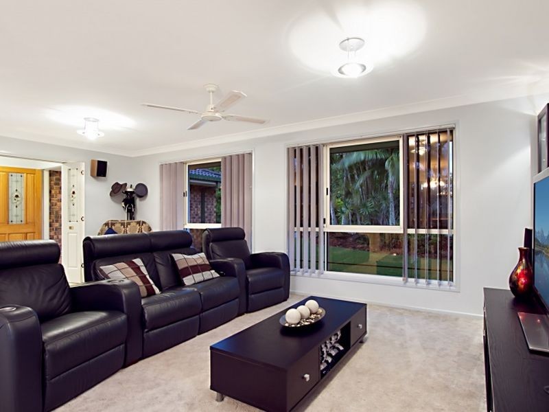 11 Gunsynd Drive, Dakabin QLD 4503