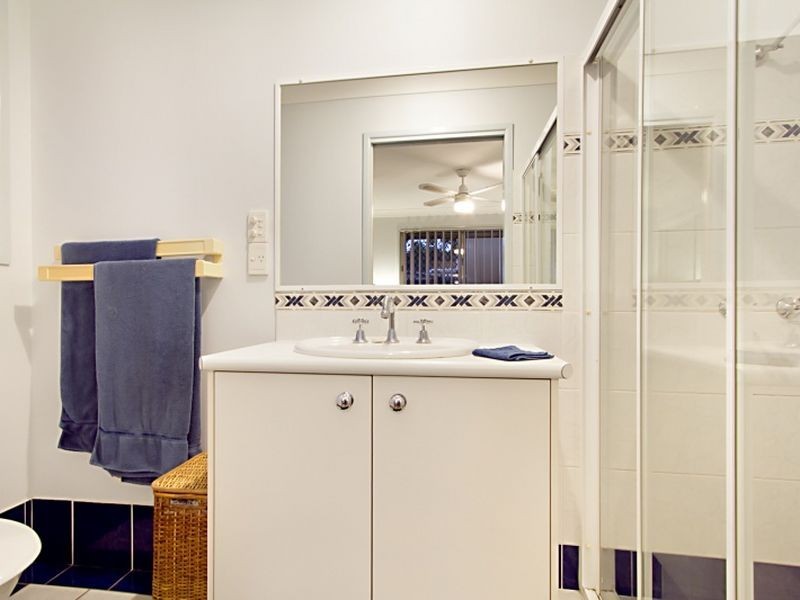 11 Gunsynd Drive, Dakabin QLD 4503