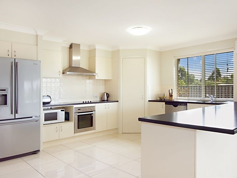 2 Belah Place, Narangba QLD 4504